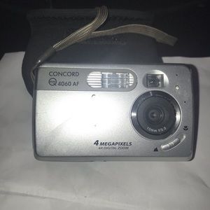 Concord Digital Camera w/Case